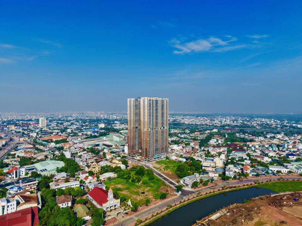 Hình ảnh thực tế không gian phòng khách căn hộ A&T Sky Garden