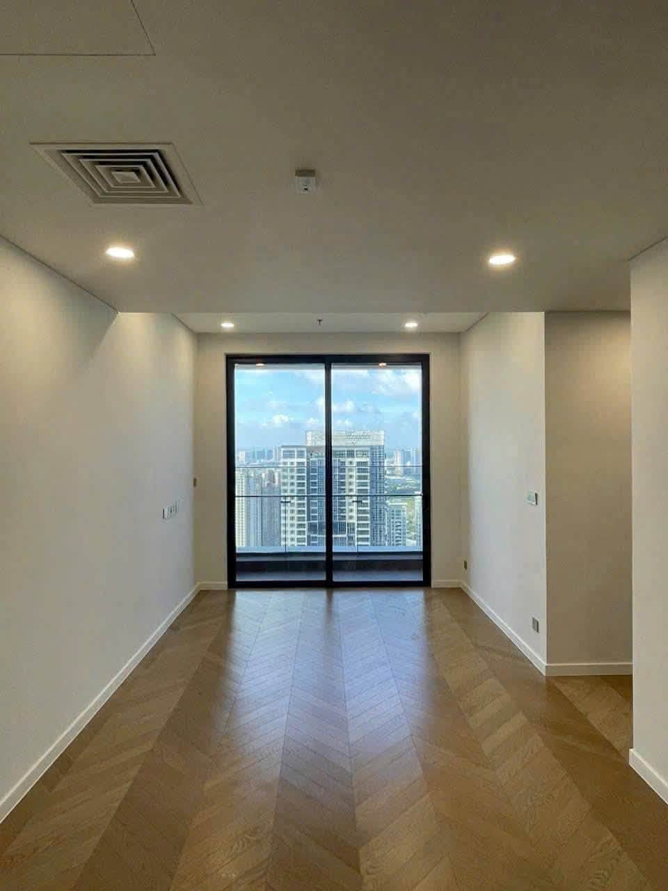Căn hộ bàn giao tiêu chuẩn cao cấp tại tháp Masteri Grand View The Global City